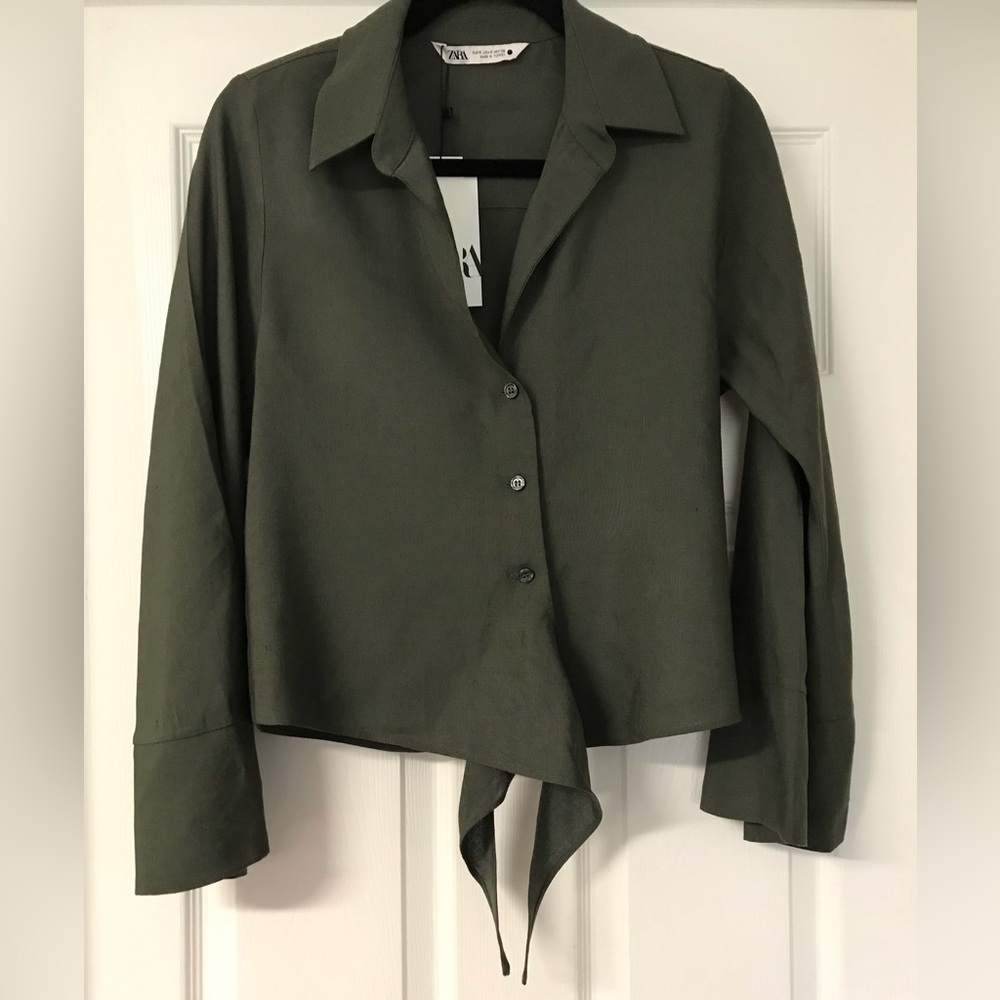 Zara bell sleeve blouse green size Small NWT
